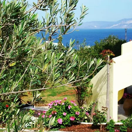 Katerina Charming Place Aparthotel
